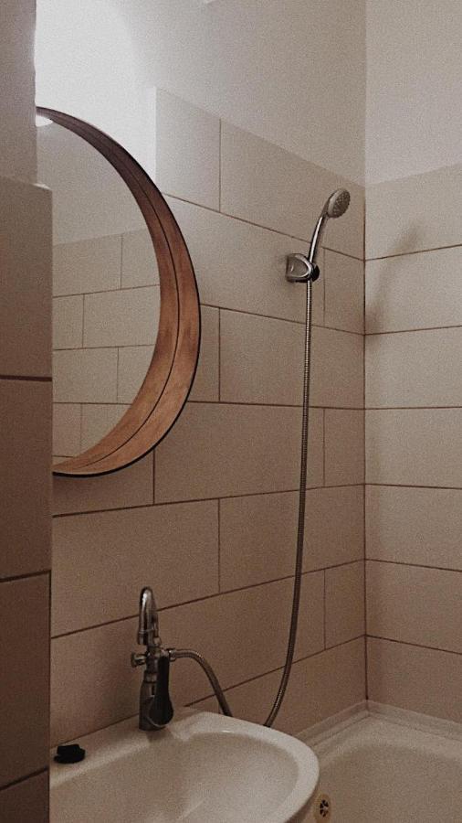 Aj - Ter Apartman Мішкольц Екстер'єр фото